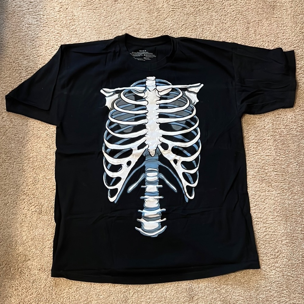 Black Halloween Skeleton T-Shirt. Men’s Size L.